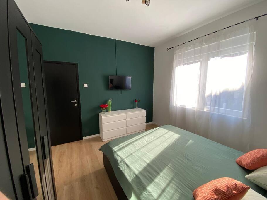 Green Oasis New Apartment プーラ エクステリア 写真