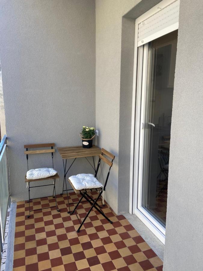 Green Oasis New Apartment プーラ エクステリア 写真