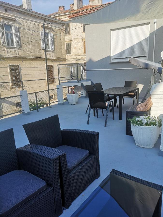 Green Oasis New Apartment プーラ エクステリア 写真