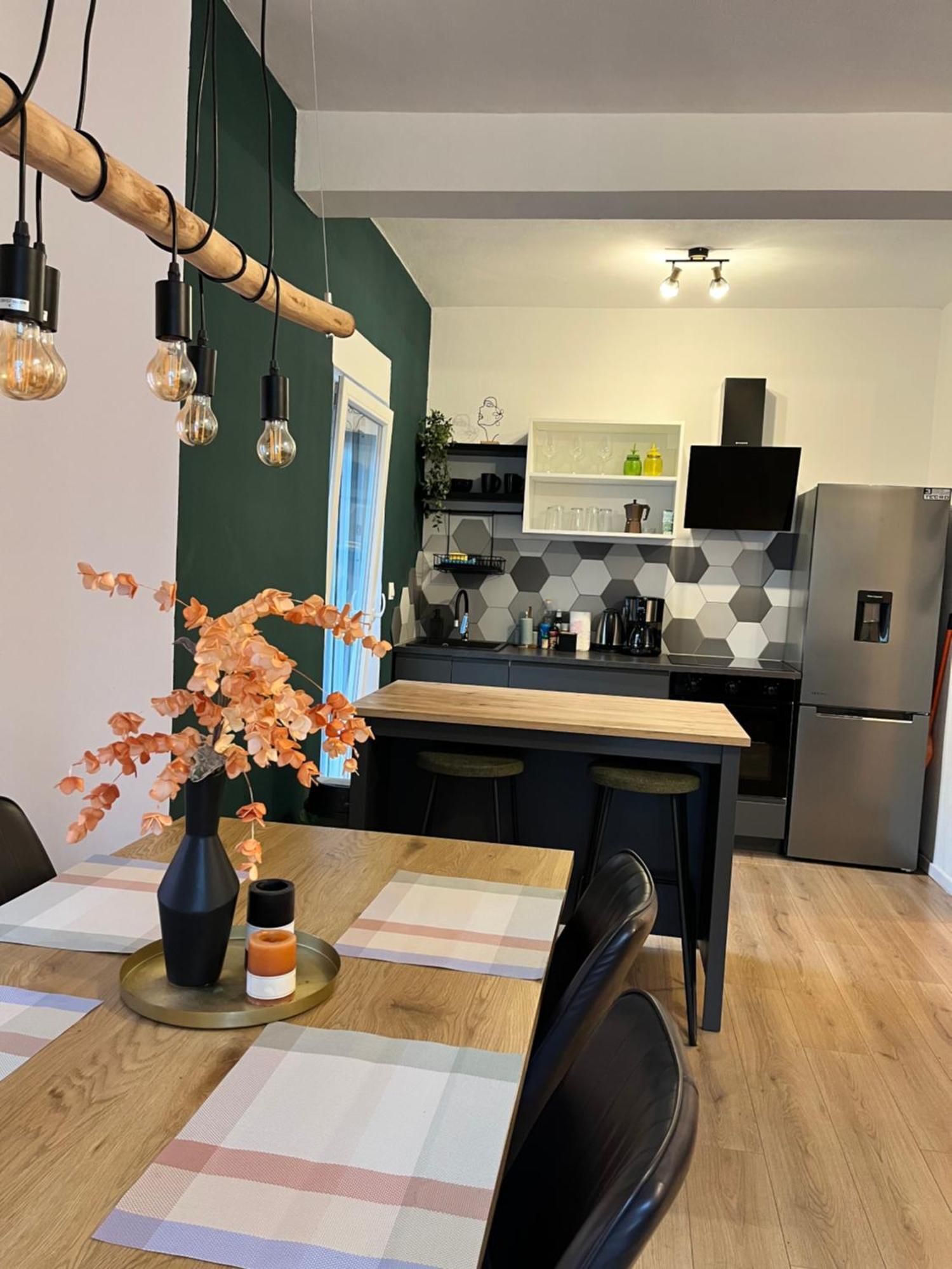 Green Oasis New Apartment プーラ エクステリア 写真