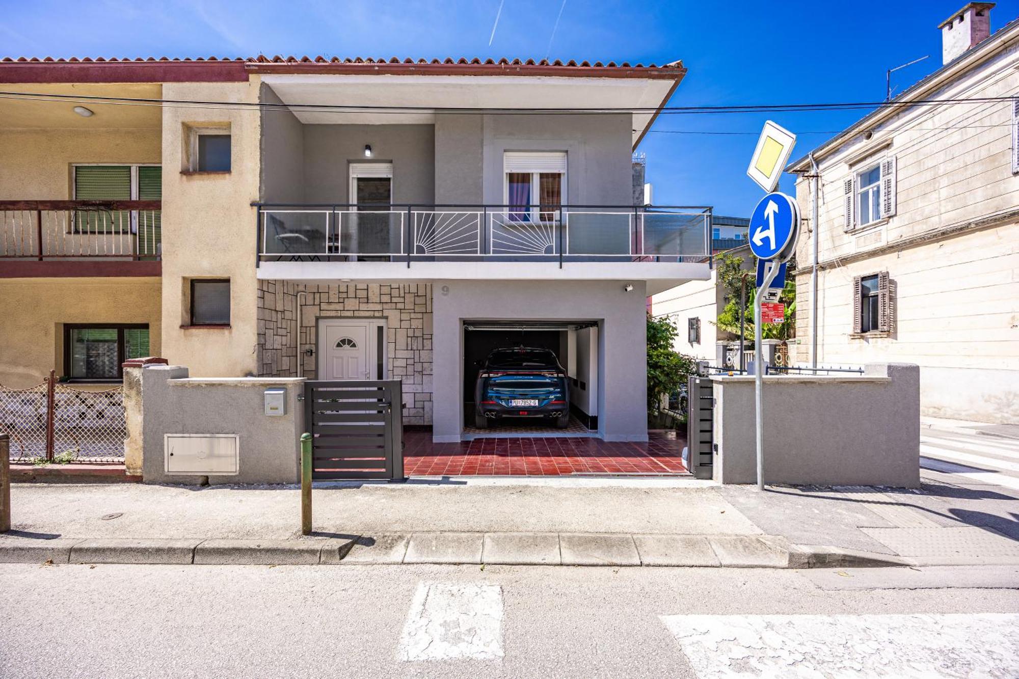 Green Oasis New Apartment プーラ エクステリア 写真