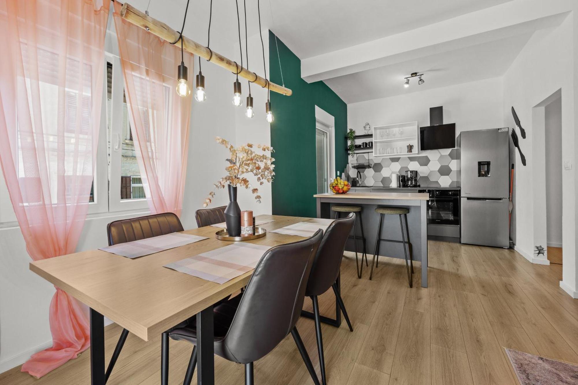 Green Oasis New Apartment プーラ エクステリア 写真